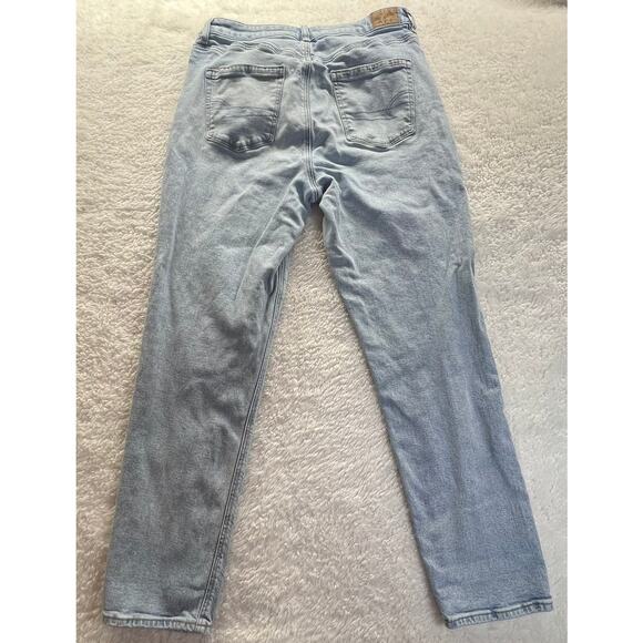American Eagle Jeans Women's Blue Strigid Mom High Rise Straight Light Wash 10L - Picture 2 of 9